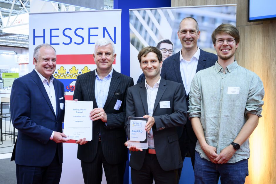 active2work Award 2025, Preisträger Capgemini mit Urkunde und Award